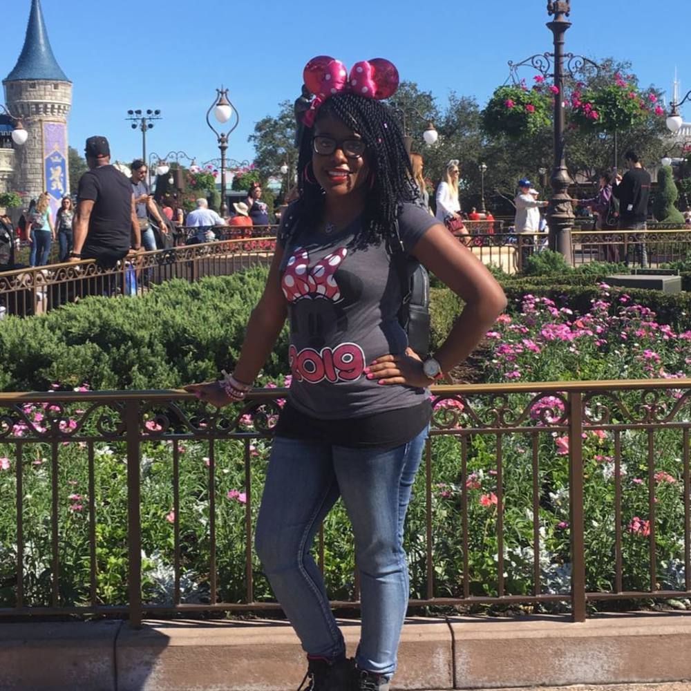 Meet your Posher, Angelica